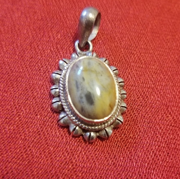 Silver Pendant. - Picture 3 of 4